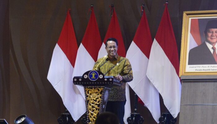 Menteri Hukum Dukung Program Kemenpora Untuk Tingkatkan Prestasi Pemuda dan Olahraga Indonesia