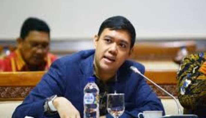 Wakil Ketua Komis I DPR RI Dave Laksono Soroti Etika Fotografi ditengah Ramainya Penjualan Foto di Aplikasi AI